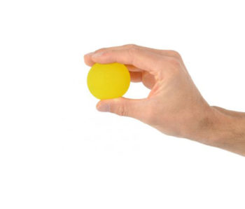 Веселый мячик желтый